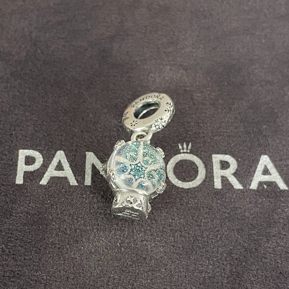Pandora New Snowflake Snowglobe Dangle Charm